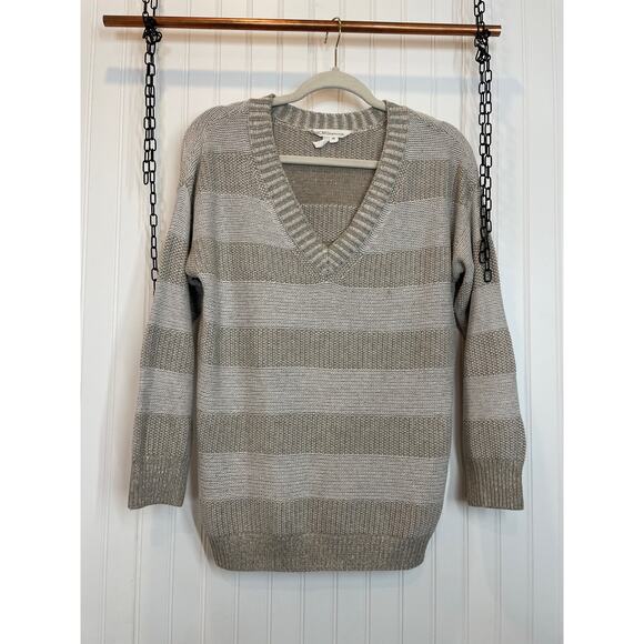 BCBGeneration V-Neck Sweater Gray Stripe Cotton & Acrylic Size XS - Picture 1 of 5